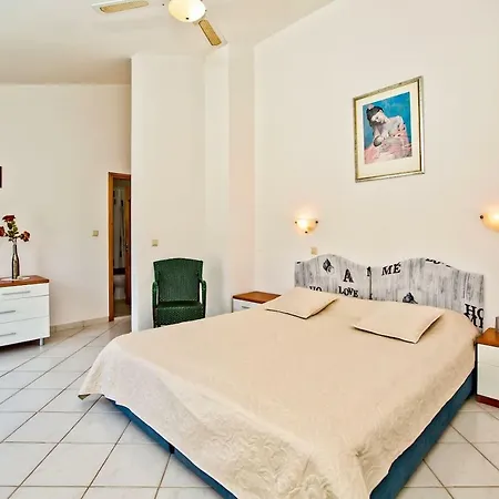 Villa Barbaric